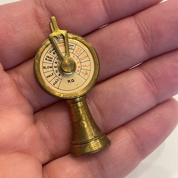 Miniature Vintage Brass Items - Travel Theme - Picture 5 of 10